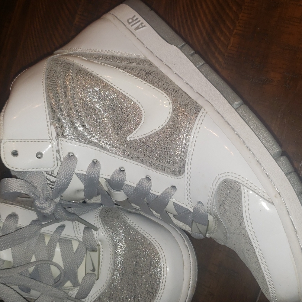 Ladies Air Force 1 high tops silver metallic and white patent leather - Picture 8 of 8
